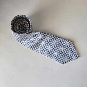 Geoffrey Beene Extra Long Blue & White Silk Tie
